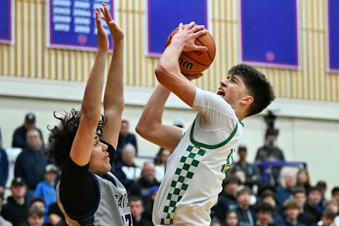 a Summit Wilsonville 5A Oregon boys basketball final 2024 Leon Neuschwander 13